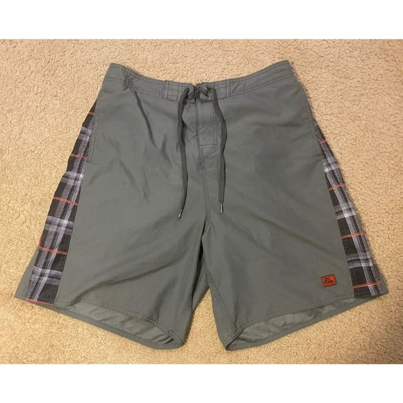 Mens Quicksilver Swim Trunks Board Shorts Gray Red Black Size Large - Picture 1 of 7